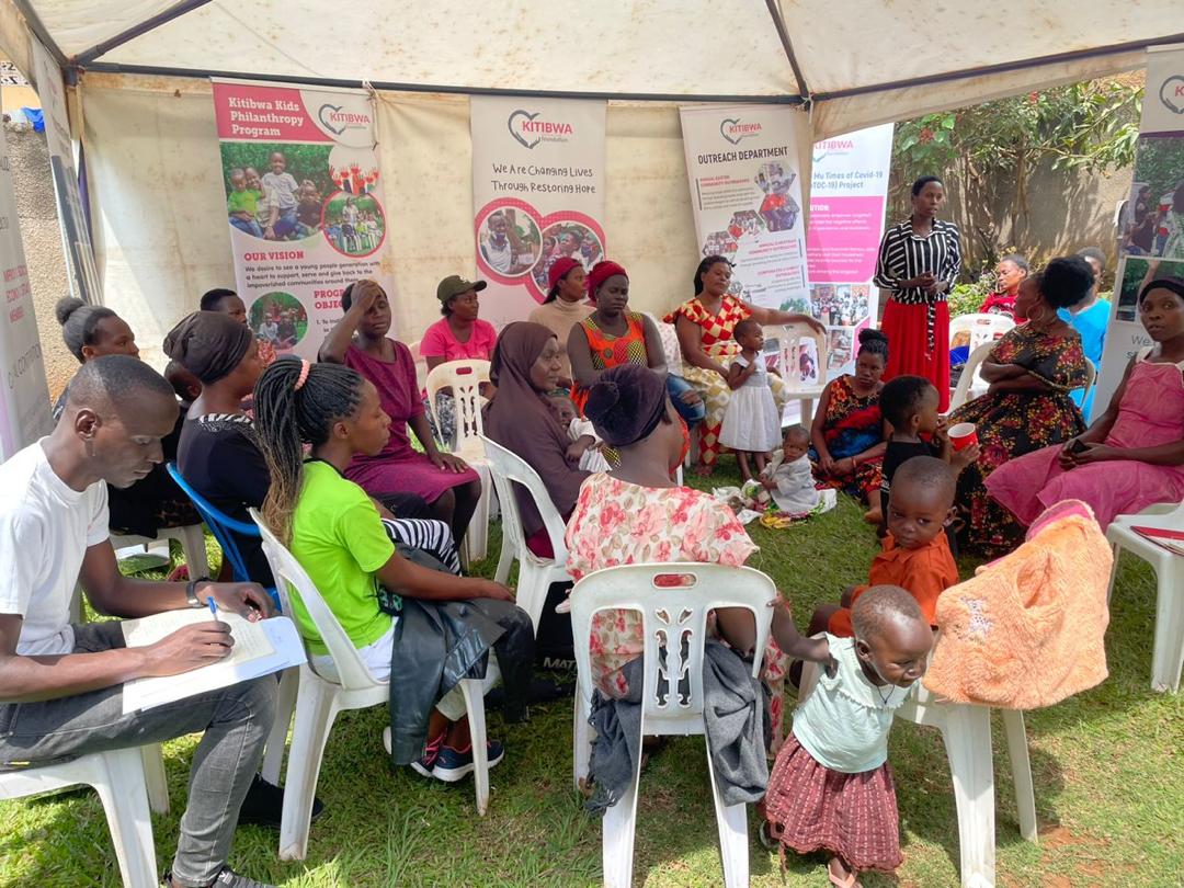 Kitibwa_fdn's tweet photo. This Friday, @Kitibwa_fdn will host its second #NzunoWomanClass session for the inaugural Cohort, empowering #mothers to thrive. Our thoughtfully designed curriculum provides invaluable #expertise, delivered by experienced facilitators and fellow attendees. https://t.co/FoY1o62uEp