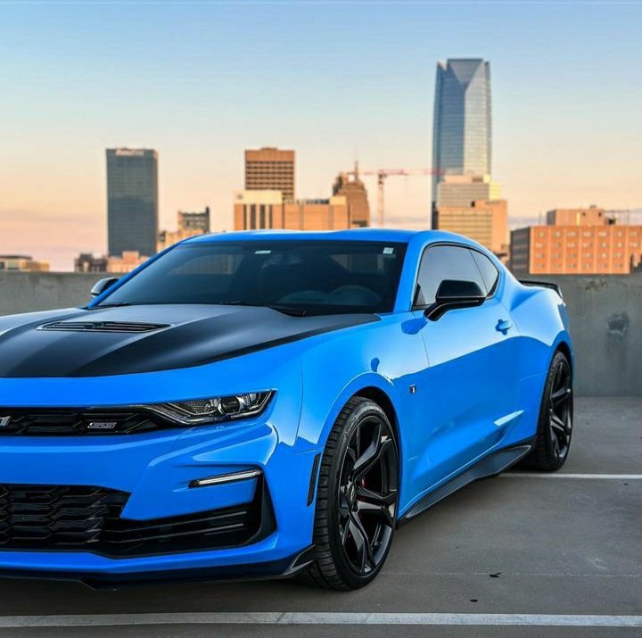 Mopar_Logic's tweet photo. I love that color

#Chevy #Chevrolet #Camaro #CamaroSS #ss1le #v8 #Automotive https://t.co/m8mpZm6kPE