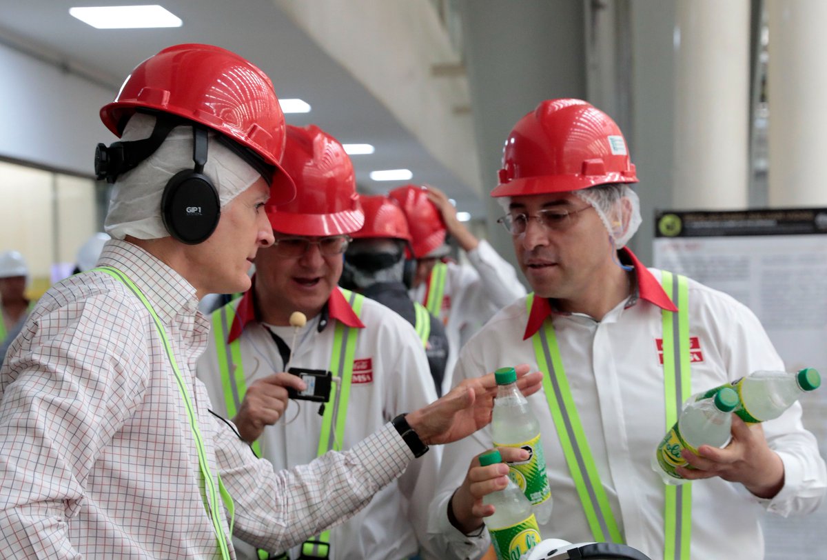 Recorrimos la planta embotelladora de <a href="/CocaColaMx/">Coca-Cola México</a>-<a href="/FEMSA/">FEMSA</a> en #Toluca. Es una de las más grandes y modernas de América Latina.