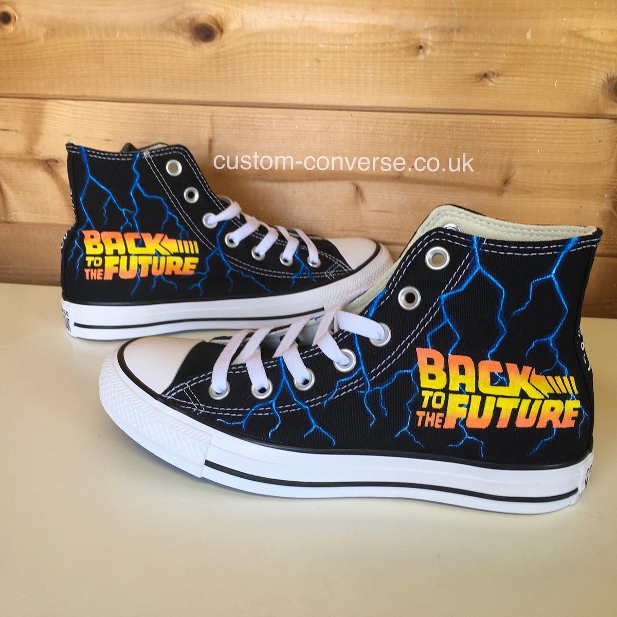 CustomConverse's tweet photo. Back To The Future high tops with blue lightning and personalised heels.
#backtothefuture #converse #customconverse #outatime #80smovies #handpainted #customsneakers https://t.co/hCWV2EcAsK