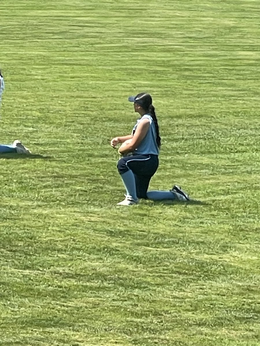 acarsetti2025's tweet photo. Had an awesome time at the College Coaches Showcase Camp today!! Learned a lot of new things to use for this weekend!! @RITG_16U @nicolevent5 @BobRossiRITG @BSUsball @PeacockSoftball @AICSoftball @RUSoftball @CCSUsoftball https://t.co/6Y5PKjRioJ