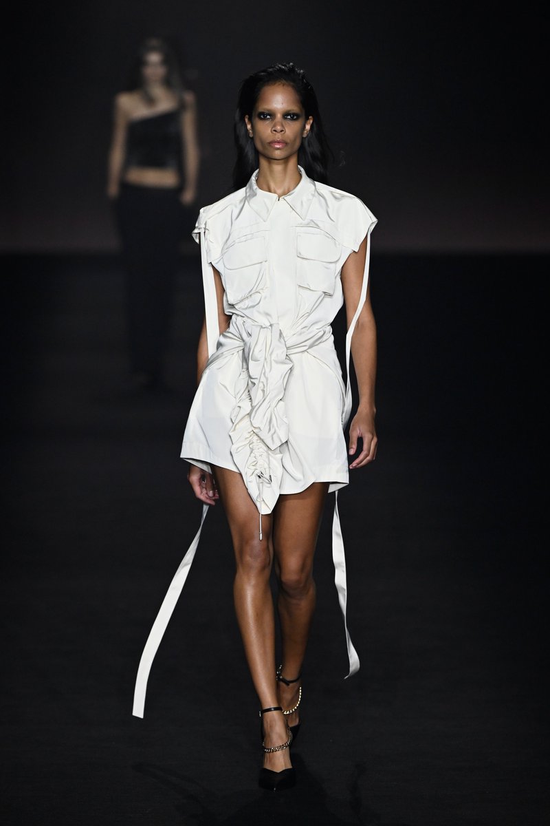 Australian Fashion Week tweet media