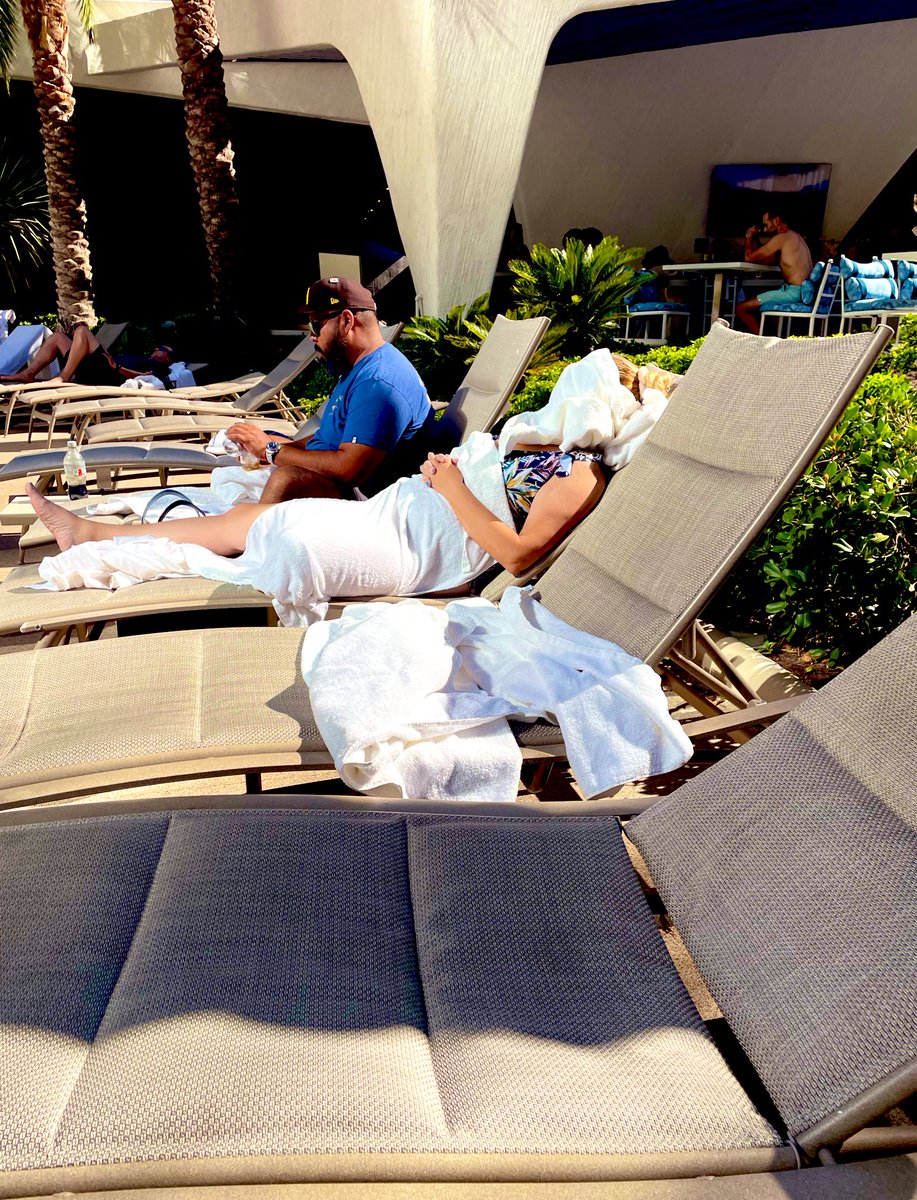 LuckyJadeJules's tweet photo. We have officially reached this point in the summer … 🏊🏼♀️ ☀️ 🌴 #ThisIsTheMainEvent #AriaPool #SheIsAWholeMood (Word on the street is that this poor unsuspecting woman bagged CL in the Wynn last night, but then had breakfast 🥞 with @jeffplatt this morning… 🪦). https://t.co/ueN2bCWSKh
