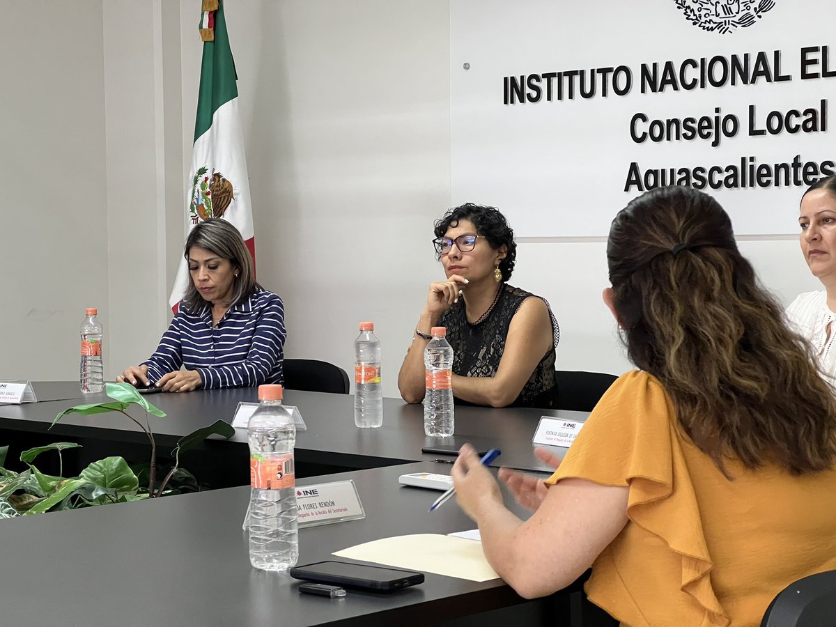 INE_Ags's tweet photo. La Consejera del @INEMexico, @RitaBellLpz, se reúne con vocales de la Junta Local Ejecutiva y la Consejera Presidenta del @IEEAGS, @jimenezglzc, para dar seguimiento al desarrollo de actividades previas al inicio del Proceso Electoral 2023-2024. #Elecciones2024🗳️ https://t.co/7KD32fldbl
