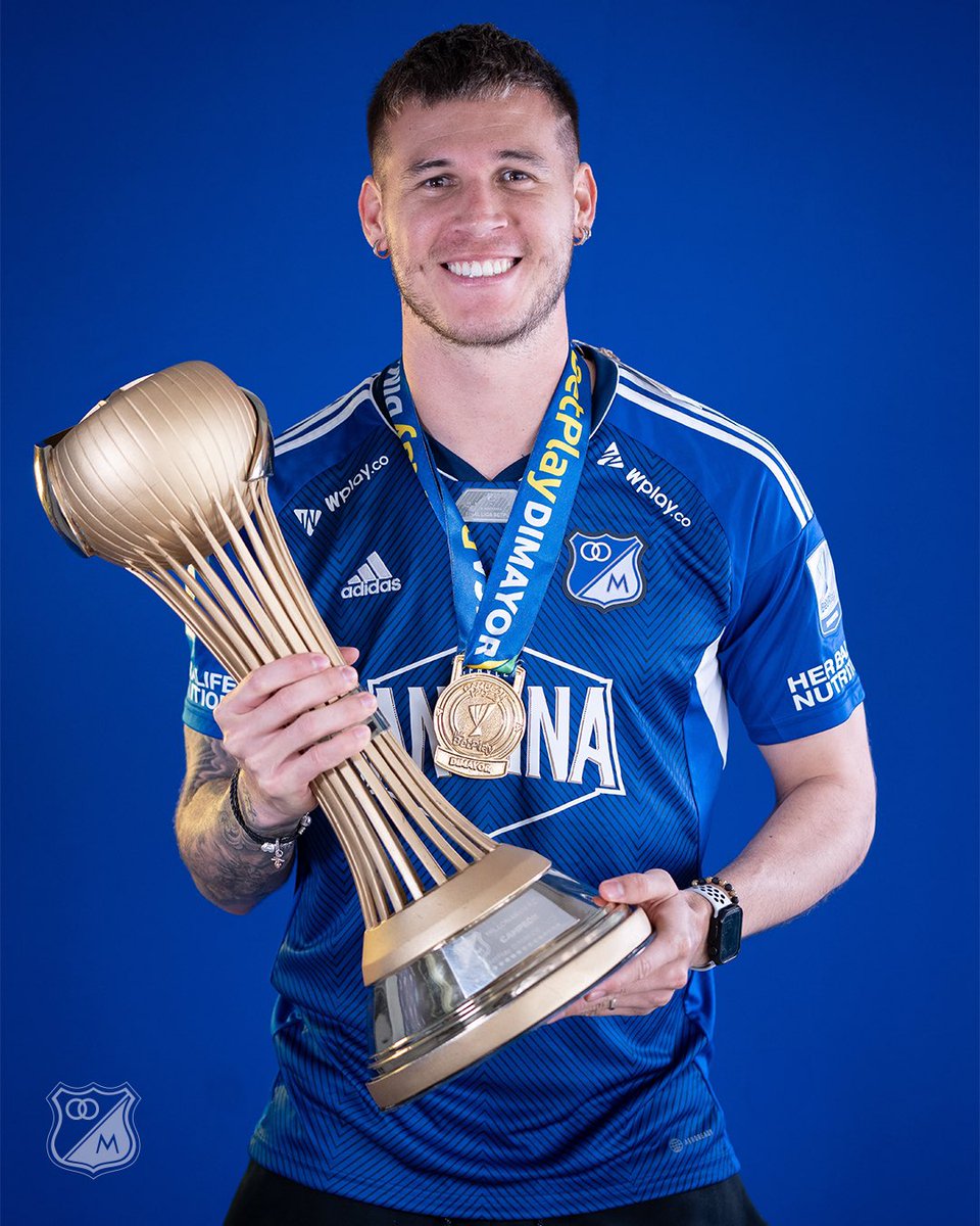MillosFCoficial's tweet photo. La foto más esperada por toda Latinoamérica unida… 🤩Ⓜ️🏆🥇🇨🇷

@_juanpavargas https://t.co/1q9IvlU90Q