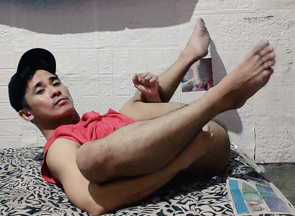 trumpolis_a's tweet photo. RT this kung top ka at hard fucker. May isend ako saung promo. 🤤 https://t.co/Q78Gfeyk7b