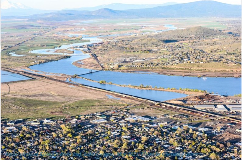 With the 2013 BiOp, minimum Project supply from UKL &amp; the Klamath River over the last 4 decades was 146,000 (1992). Over the long term, only 1 in 10 years would the supply have been less than 300K AF.
#SaveKlamathAg
kwua.org/waterworks-jun…