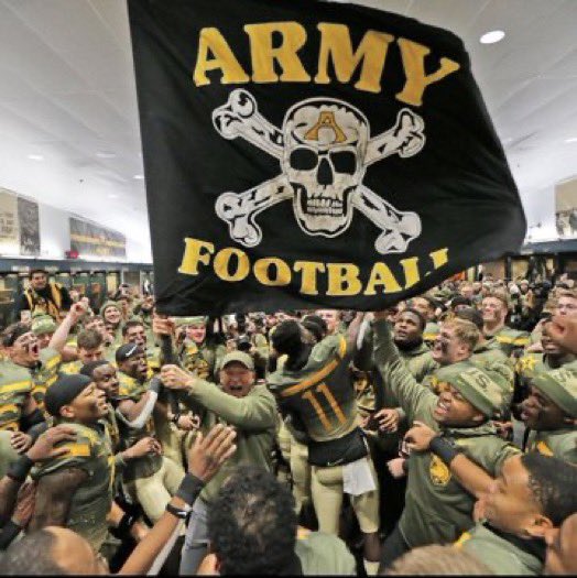 bennettblanks24's tweet photo. Blessed to receive an offer from Army West Point. Thank you! @CoachJuice17 @ArmyFB_Recruit @ArmyWP_Football @COACHCLARK23 @FPHSfootball @CM_gridiron @AL6AFootball #GoArmy https://t.co/u3eC6Fa9Qf
