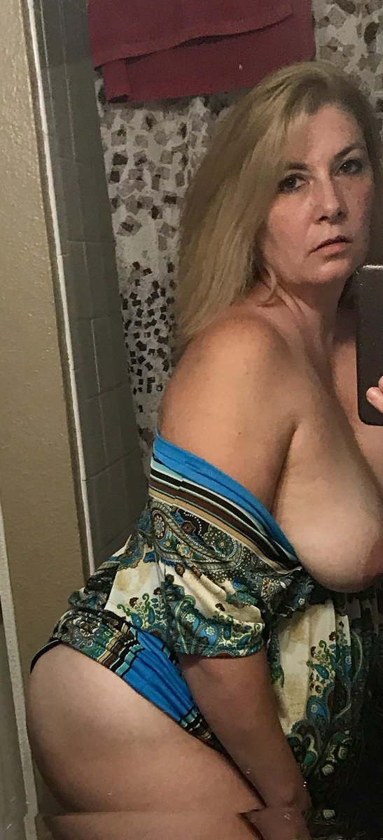 naturalssx's tweet photo. Braless mom, 55 years , are you into mature women? Say hi 😚
#NBA #Facebook https://t.co/FHRzMzUmbx