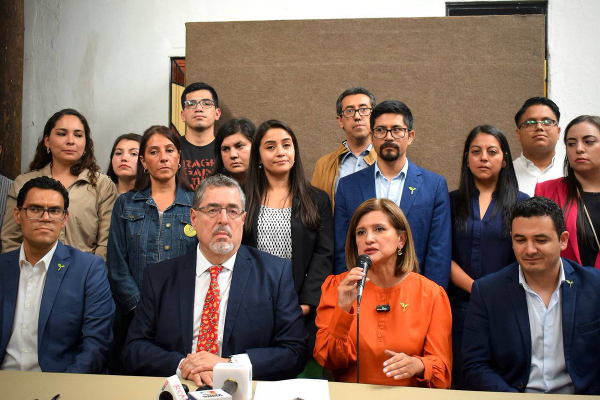 Sabemos que estos obstáculos fueron puestos por los mismos de siempre, pero también sabemos que las dudas han sido resueltas, lo que tenemos seguro es que contamos con el respaldo y apoyo de ustedes, para lo que se viene, muchas gracias. 🌱❤️

#Movimientosemilla #Karinherrera