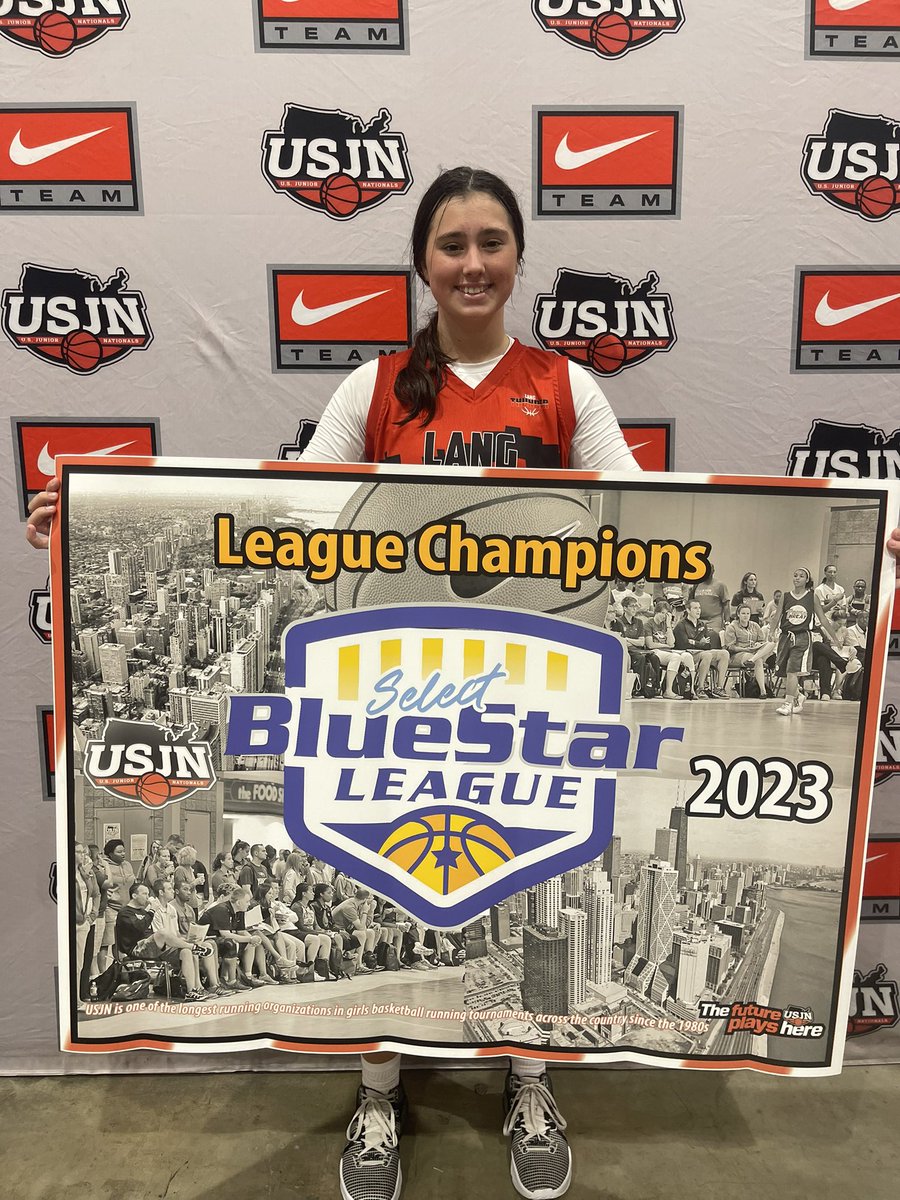 LangThunderGBB's tweet photo. Congrats to our 24s who made the all star list this past weekend @USJN @BlueStarBB Premier Showcase in the Chi! This group had 6 players for the weekend and all 6 could have made the team! Big ups to the ones that did make the list! https://t.co/1sjdvYn6yB