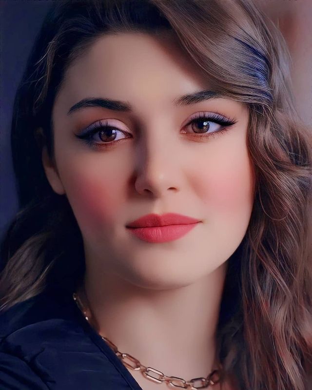 لجة هواجيس صدري بالحشا لجت
وكتمتها  بالحشا ماني بهراجه

يوم(ن)بعض العرب لا ضاقت ارتجت 
عقلي تحكم بهرجي قبل مخراجه

#زين_الوصايف