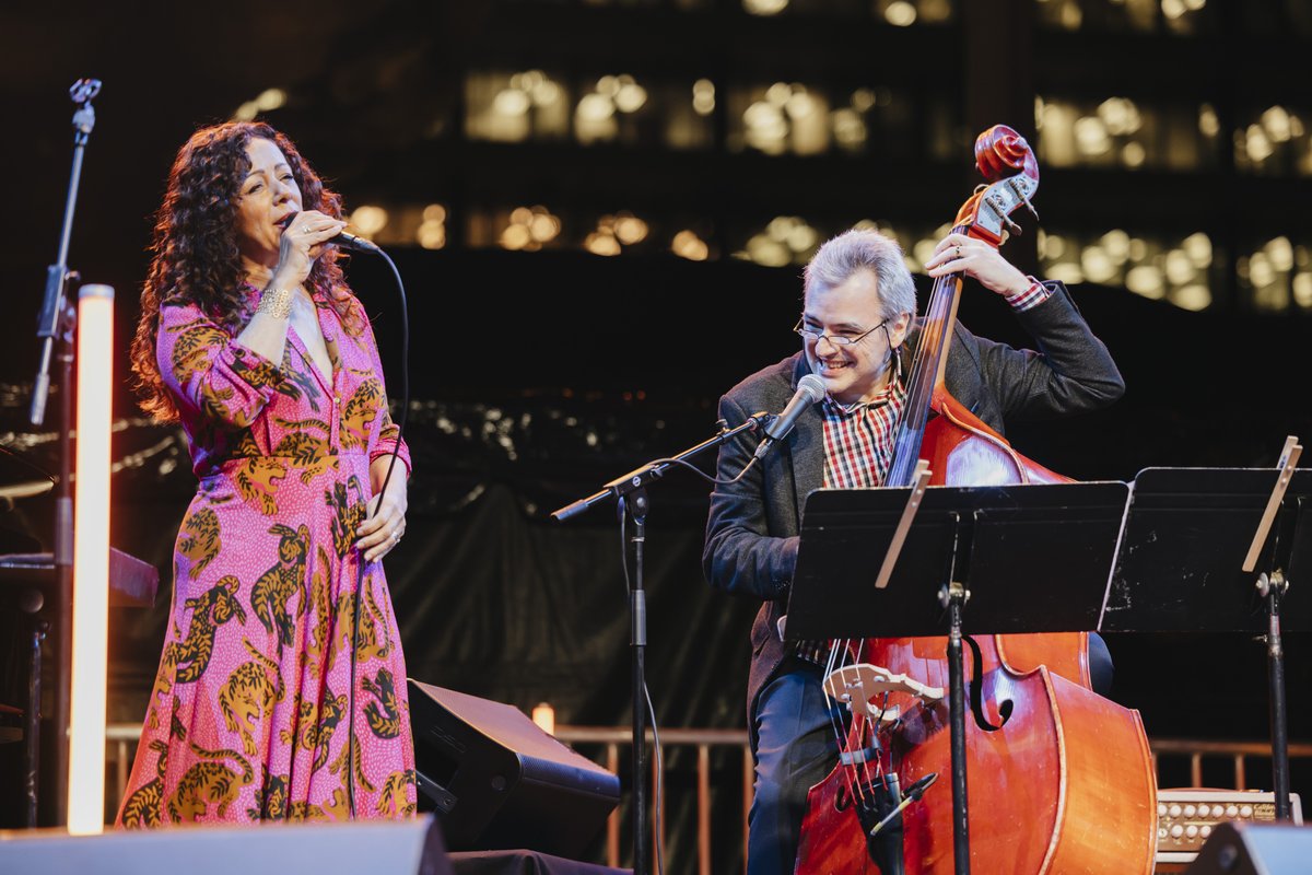 MusicCenterLA's tweet photo. We had an enchanted evening of #brazilian #jazz at our first #SummerSoundWaves concert with Luciana Souza & Trio Corrente! ✨🎶 We can't wait to see you back on #jerrymossplaza later this month for more #live #music under the stars! https://t.co/TKcjj8qVYT