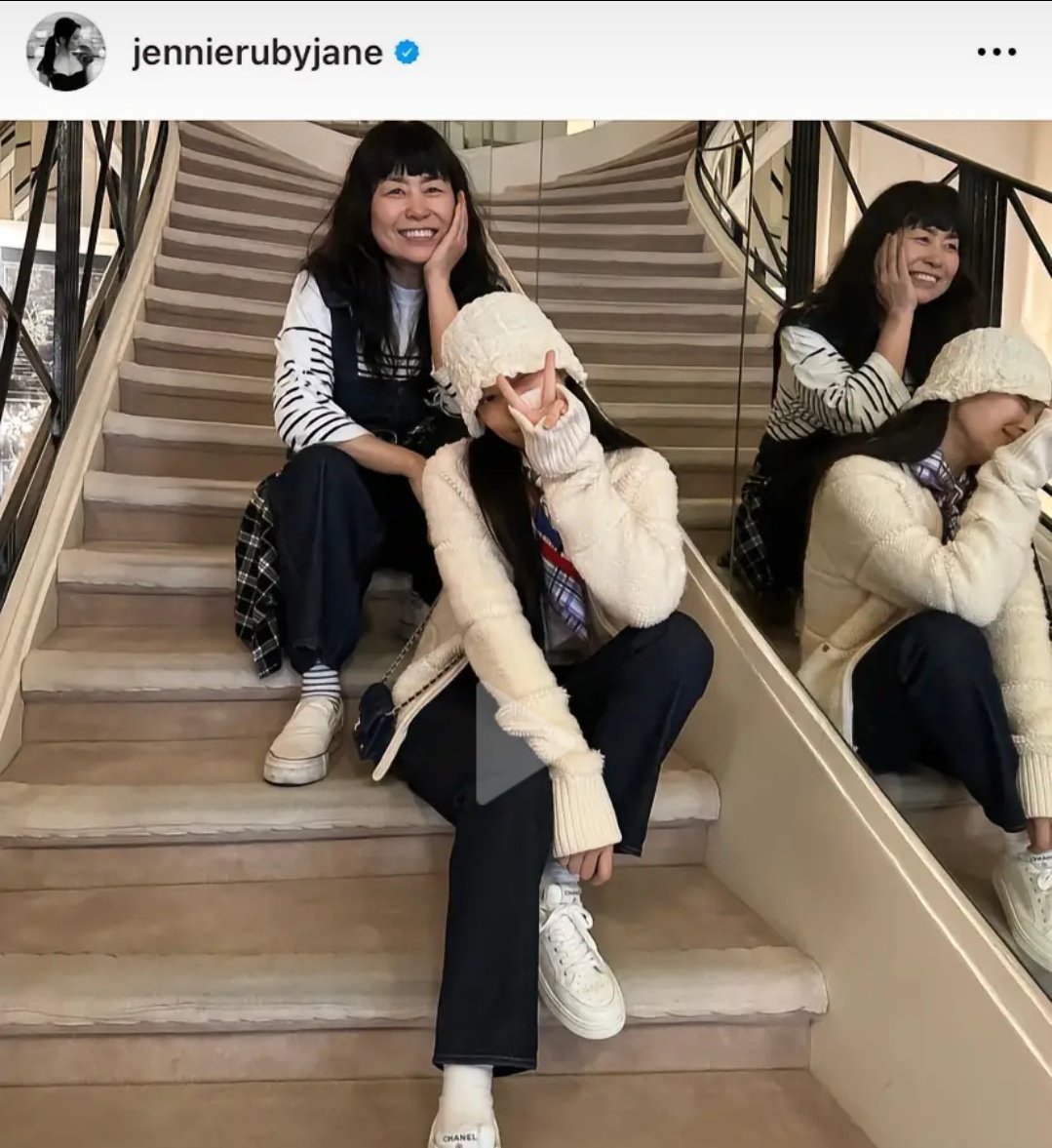 loveandsharee's tweet photo. Teruntuk bias ku Jennie Ruby Jane.
I am proud of you.
Konfirmasi dating by dispatch ❌
Konfirmasi dating by IG pribadi ✔️
Seneng bgt bgt!
Orang yg tahun lalu w kagumin pacaran sama orang yg w bias-in! Paham ga si 😭 
sbgai Ex Army dan sekarang blink adalah sebuah keputusan tepat https://t.co/eWl5Mxpbbd