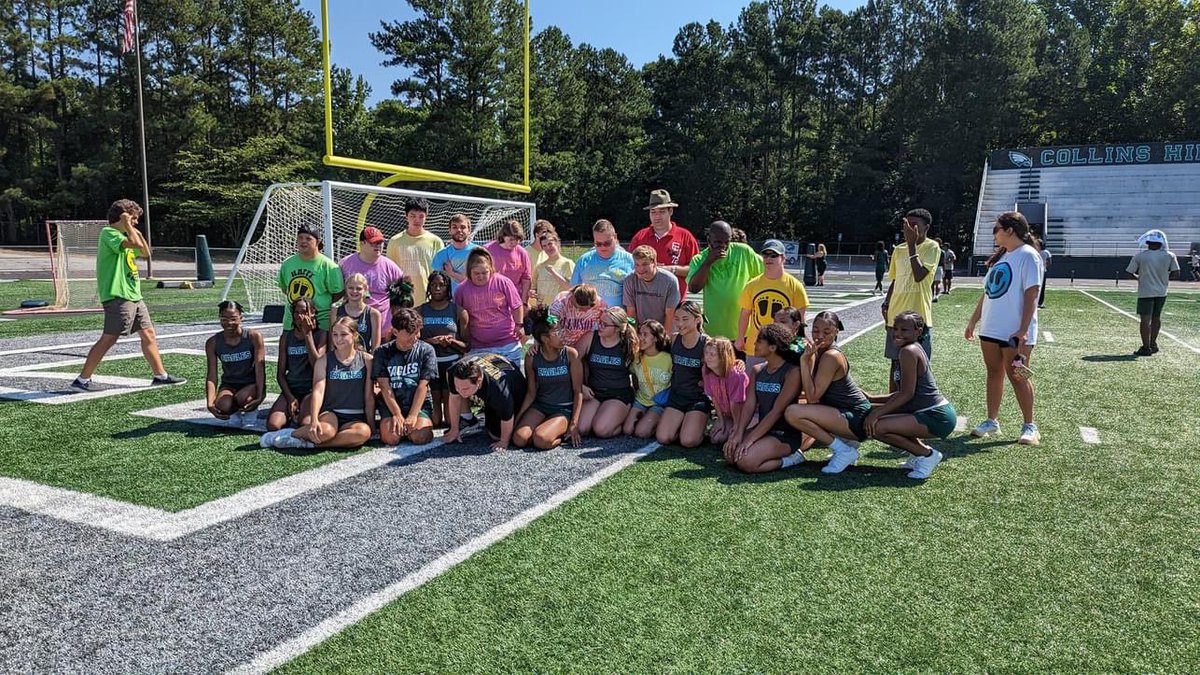 CollinsHillFB's tweet photo. Such a fun day at THE HILL! We are blessed to be apart of such an amazing experience and can’t wait to have HappyFeat back for a game this season! GO EAGLES 🦅 #FORTHEHILL  @TheHillCheer @SwickONE8 @Frfountain2002 @coachMMartin54 @darealcoachcam1 @CoachBeck56 @BLinnell2 https://t.co/z8NaMUiTlI