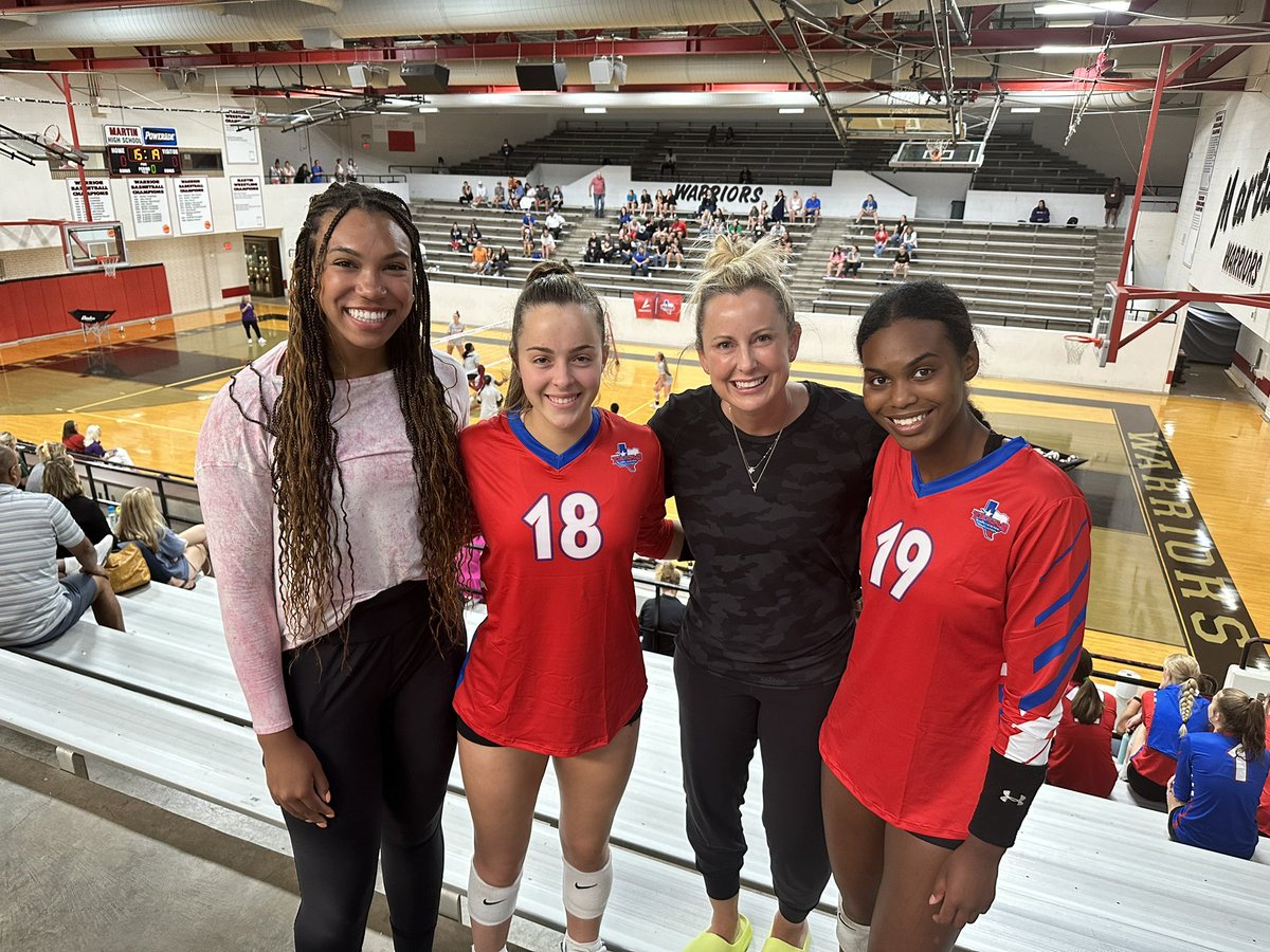 Congratulations to <a href="/caty0ung/">cat young</a> and <a href="/BriannaWatson24/">Brianna Watson</a> for representing Flower Mound High School at the <a href="/AustinTGCA/">TGCA</a> 5A-6A All Star match! We are proud of you! #FaMily