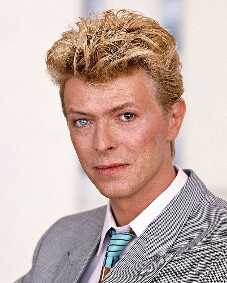 DavidBowieReal's tweet photo. “You could look into my eyes...”
Forty years ago, David Bowie made photographer Tony McGee’s job a little easier by presenting like this.
Scrubbed up nice, didn’t he?
#RandomBowieReturns #BowieTonyMcGee #BowieLetsDance #Bowie1983 https://t.co/18daNq2z6C