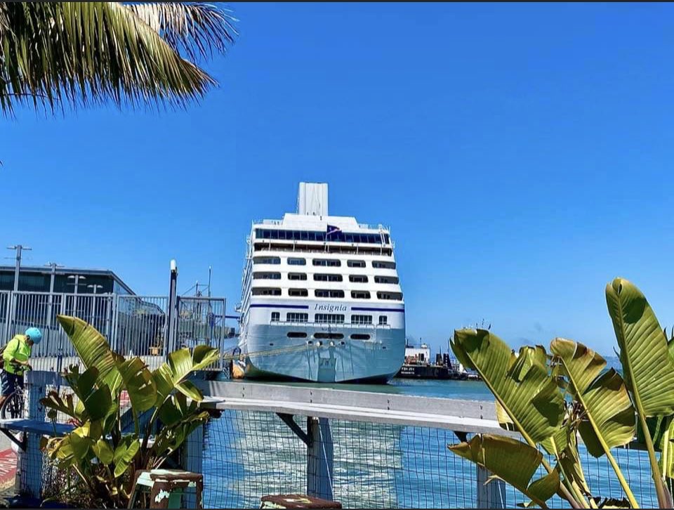 Oceania Cruises ship docked: cruise ended
in San Francisco 

#HaikuChallenge #NoPrompt @Bleu_Owl #OceaniaCruises #WorldCruise #Pier27 #CruiseTerminal #SanFrancisco #MyPhoto #Pier23Cafe #photography