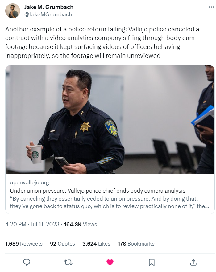 opDXiT's tweet photo. gangs seem less lethal and more moral than police unions/officers? thanks @JakeMgRUMbach https://t.co/8hTNaCFsFw https://t.co/GaVt952Xb9 @HardHonesty @pCcEPpORtLAnd @MultCo_Copwatch @CopwatchCPU @CopwatchNews @derAy @laUrencedusa'NOPE @OpenVallejo https://t.co/Jb3mOCVvUf @opbTOL https://t.co/L2wSF6UMFk