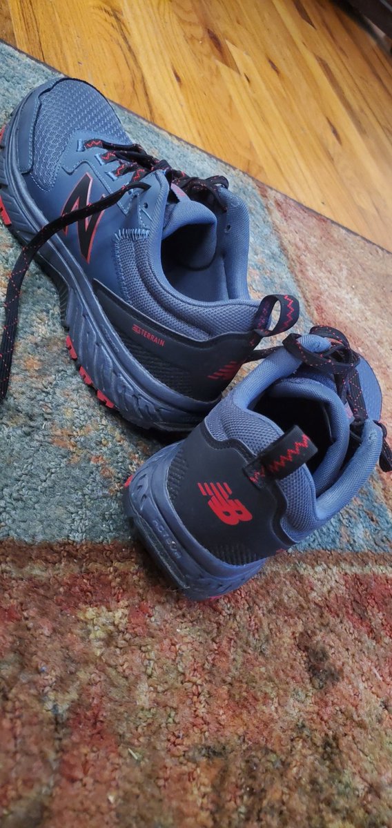 DarlysCabrera's tweet photo. @atmos_usa 9.5 #atmoscollectorsclub 
If i was in a video game, my character would rock these. They go hard any place,any situation💪🏾 https://t.co/gtKqTAUIzo
