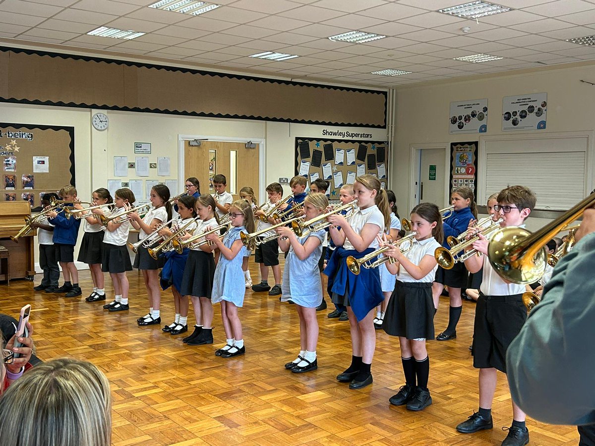 ShawleyPrimary's tweet photo. Year 3 and 4 were able to demonstrate their trumpet skills at the end of year concert for their parents. #LEOmusic https://t.co/dZGnZLsJTY