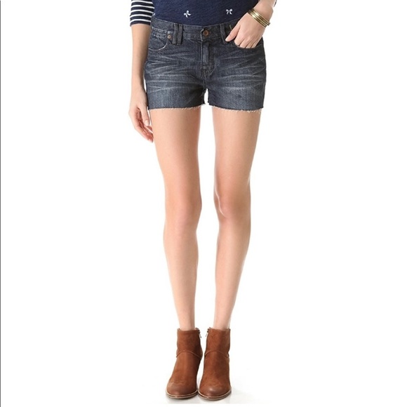 MsGandMe1's tweet photo. So good I had to share! Check out all the items I'm loving on @Poshmarkapp #poshmark #fashion #style #shopmycloset #madewell: https://t.co/EOIvFdHGCO https://t.co/vwZNU6CTtE