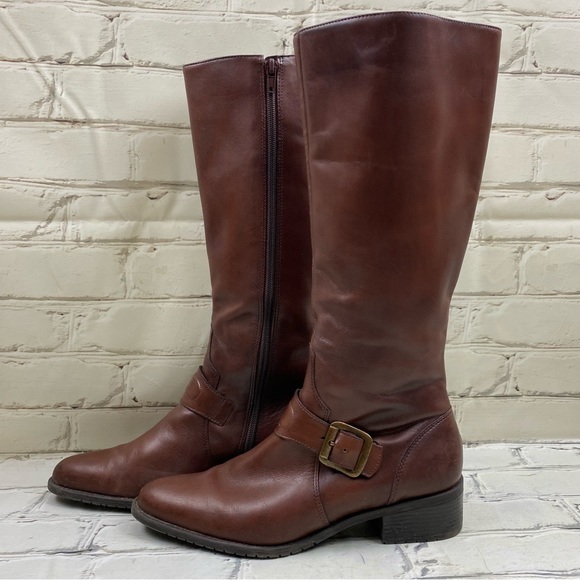 cakewalk8's tweet photo. So good I had to share! Check out all the items I'm loving on @Poshmarkapp #poshmark #fashion #style #shopmycloset #polobyralphlauren #vincecamuto #naturalizer: https://t.co/3ugEKBHsTs https://t.co/QxmSE6i46v