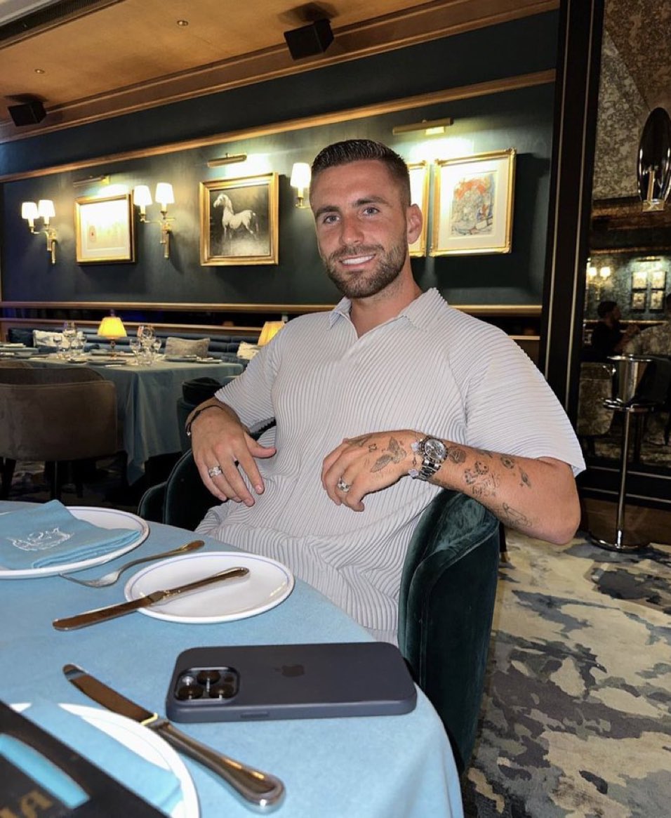 Happy birthday Luke Shaw 