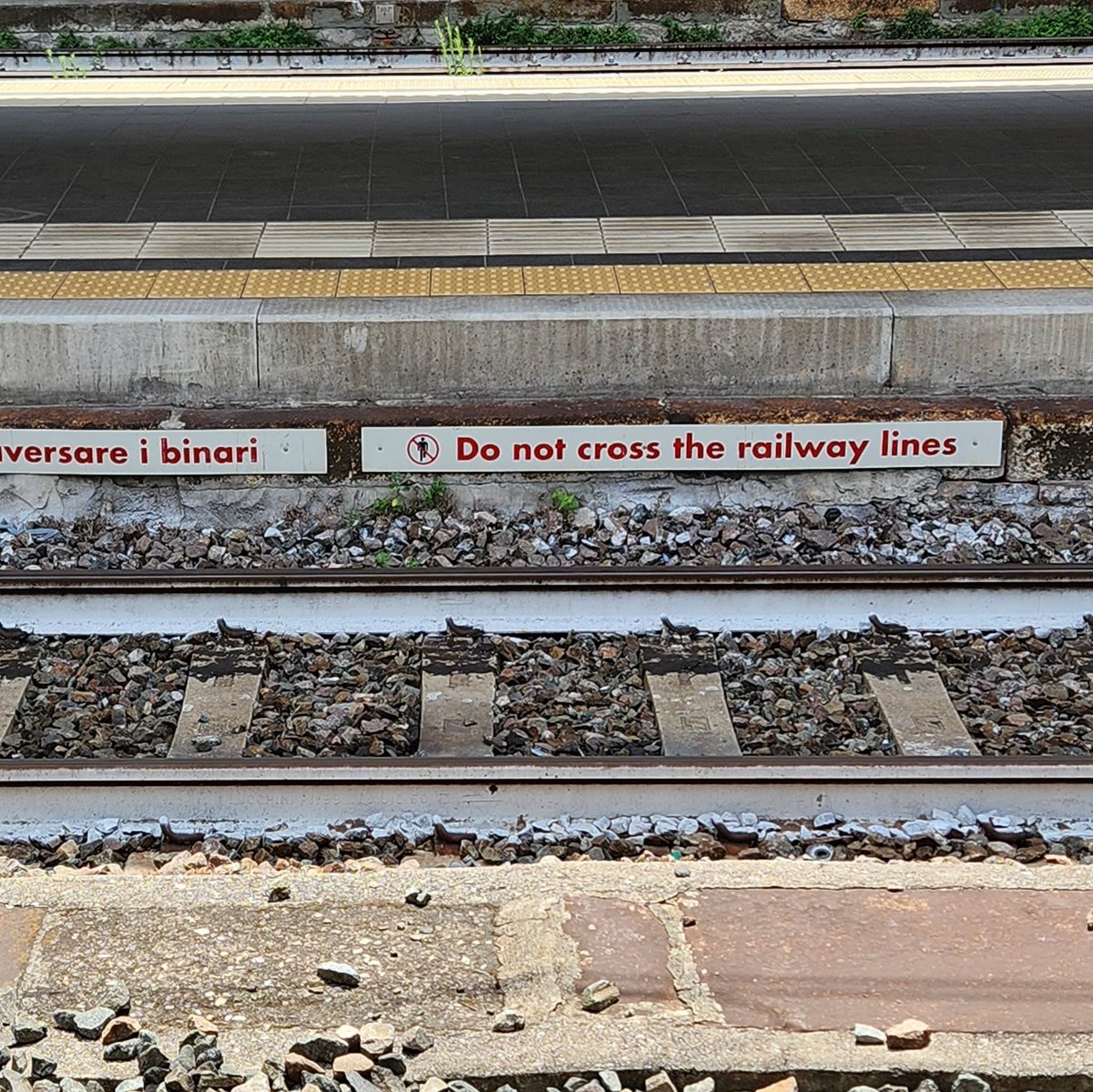 I've noticed that whenever there are public warnings in Italy against doing something stupid, they always repeat them in English as if that's really their target audience.