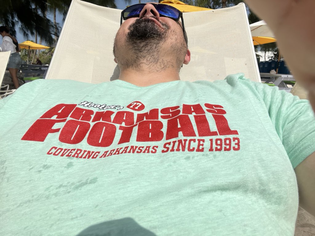CoachDClark57's tweet photo. Man I can’t wait for my @HootensARFBall to be delivered to me in the Caymans this week. https://t.co/lNcA3dZl0U