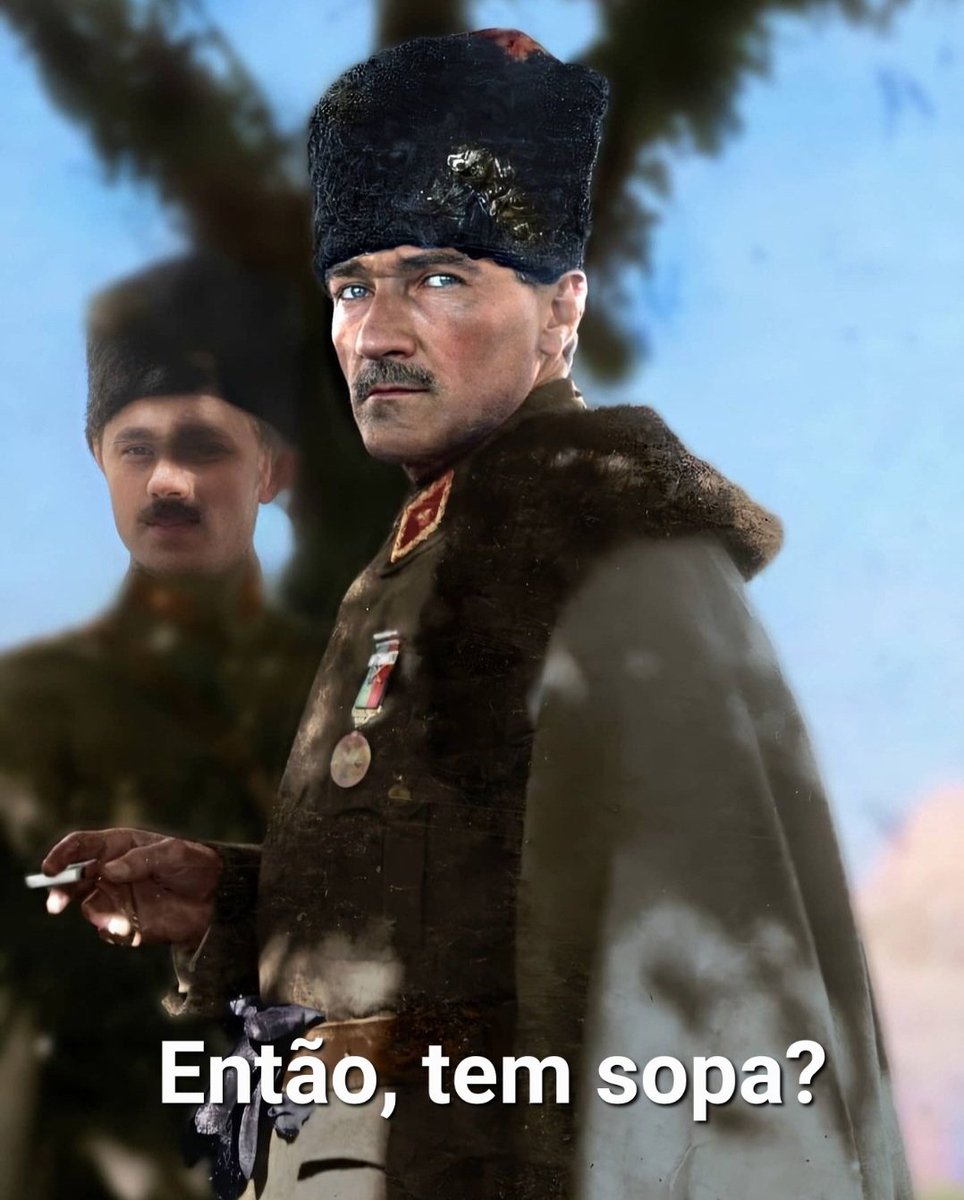 Stalinmemeiro's tweet photo. Tem sopa?🤔 https://t.co/sf27dTTQZr