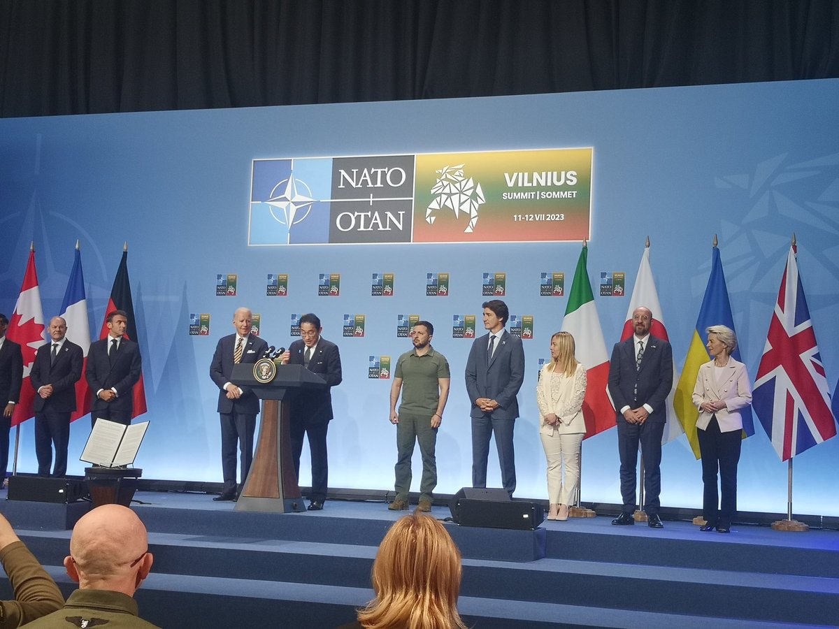 AlleAzzoni's tweet photo. Back from #VilniusSummit after some good work done. Ahead now, always #StrongerTogether @NATO @ItalyatNATO https://t.co/382pwueb6Q