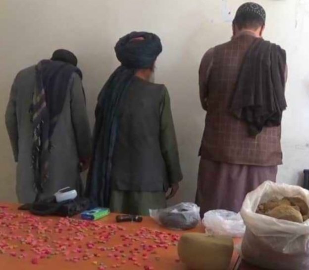 The security officials of Helmand say that they have arrested three people in Lashkargah & Marja district, the capital of this province, on charges of buying and selling drugs. #Afghanistan #Pakistan #USA