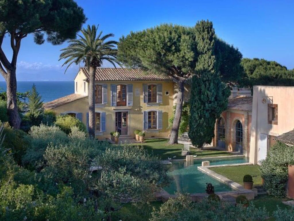 prehlude's tweet image. Life is a beach 🐚