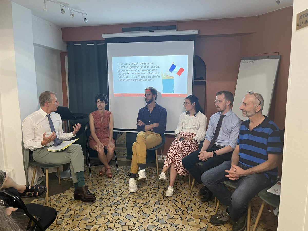 «  10 ans de lutte contre le gaspillage alimentaire, quel bilan ? »Passionnante conférence-débat organisée par la chercheure <a href="/MouradMarie/">Marie Mourad</a>, avec des acteurs engagés. 
Prévenir le gaspillage, transformer nos modèles de production et de consommation : horizon stimulant !