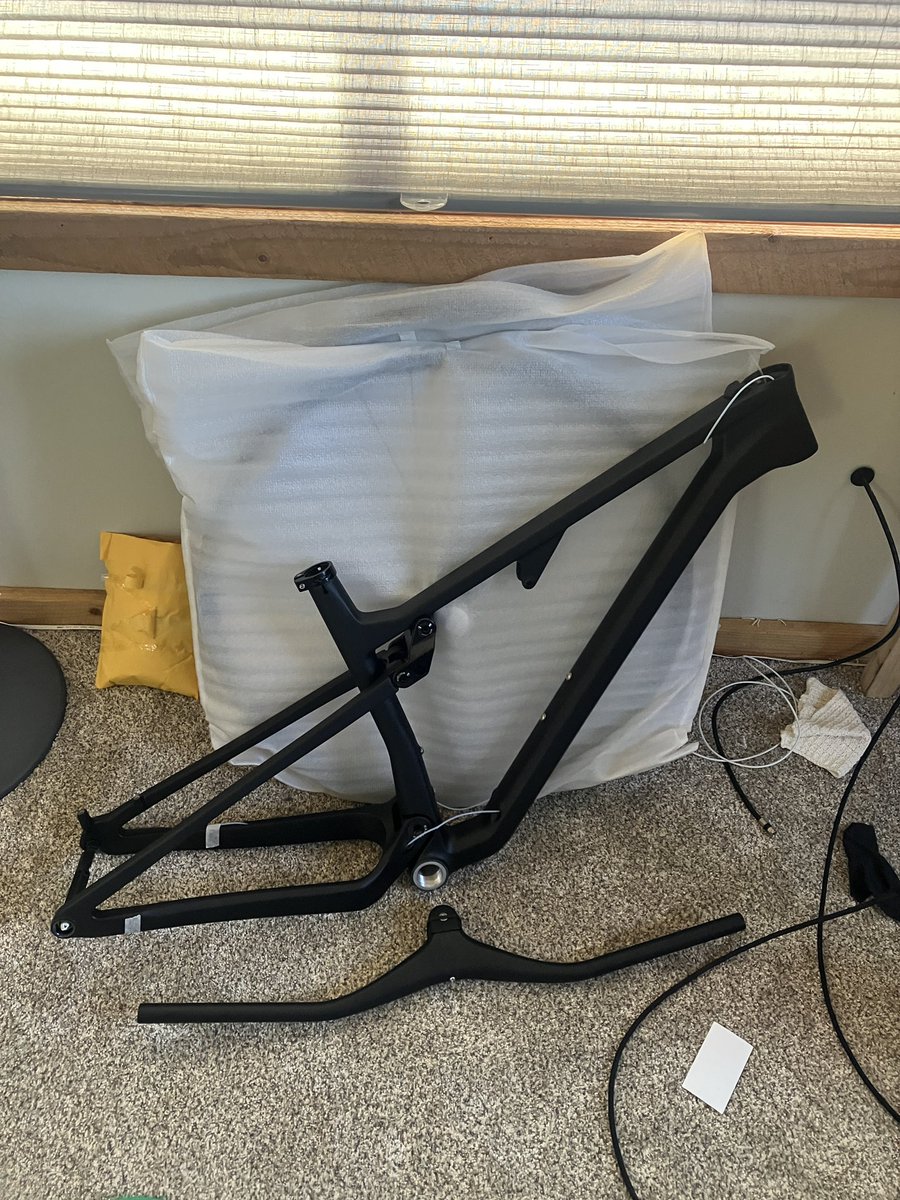 Alexander Huras tweet media