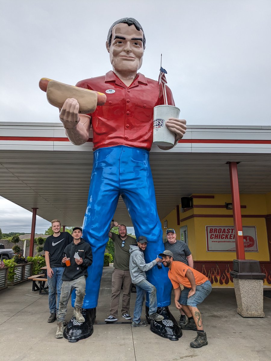 EZ_CRETE's tweet photo. Our EZ-CRETE MidWest crew out having a fun team lunch today at Gus's Drive In. Great team, great food, great times!  #precastconcrete #ezcrete #midwest #villageofeasttroy https://t.co/Xnkc3tjUXn