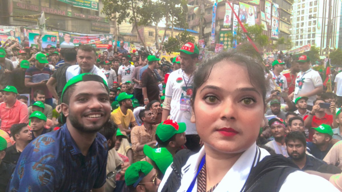 tonnimollik's tweet photo. ১২ জুলাই, ২০২৩ বুধবার
"দফা এক, দাবি এক!
বৃষ্টি উপেক্ষা করে নয়াপল্টনে বিএনপির সমাবেশ জনসমুদ্রে রুপ নিয়েছে।

নয়াপল্টনে নেতাকর্মী এবং জনসাধারণের ঢল!

#বিএনপি #BNP #একদফাদাবী #Onepointdemand #১২জুলাই #12July #ঢাকা #সমাবেশ https://t.co/lcblOszNnZ