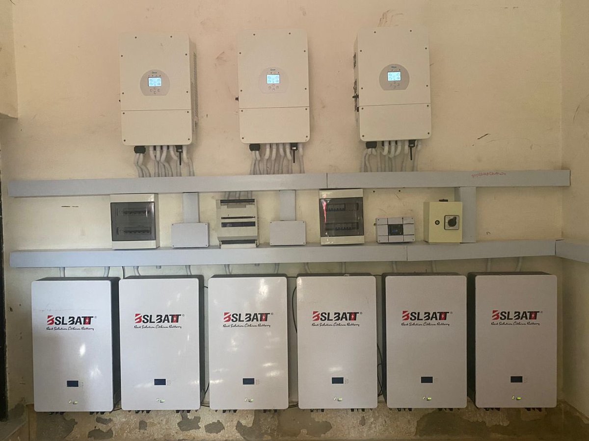 Jfosolutions's tweet photo. 24kw System with 60kWh Bs| Storage up and Running in Maitama Abuja.
Due to the additional 40% Grid cost hike, Our client decide to run off the grid completely.
The whole solar system includes:
Inverter: Deye 8kw * 3pos
System Design: Three phase
Battery: BSL 10kWh Power-wall *6 https://t.co/5vLDzOTGIK
