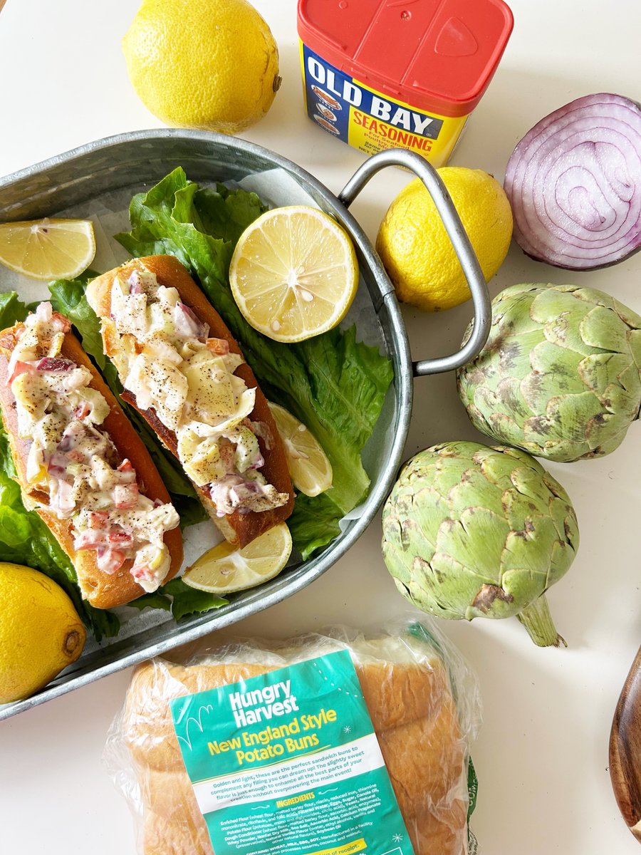 Try this no lobster 'lobster' roll! 🚫🦞

This produce-packed alternative to the seafood classic has artichokes &amp; hearts of palm for that meaty texture, plus celery &amp; peppers for crunch! Pair it with our NEW potato buns for a fluffy final touch!
Recipe: happyfoodhealthylife.com/vegan-lobster/