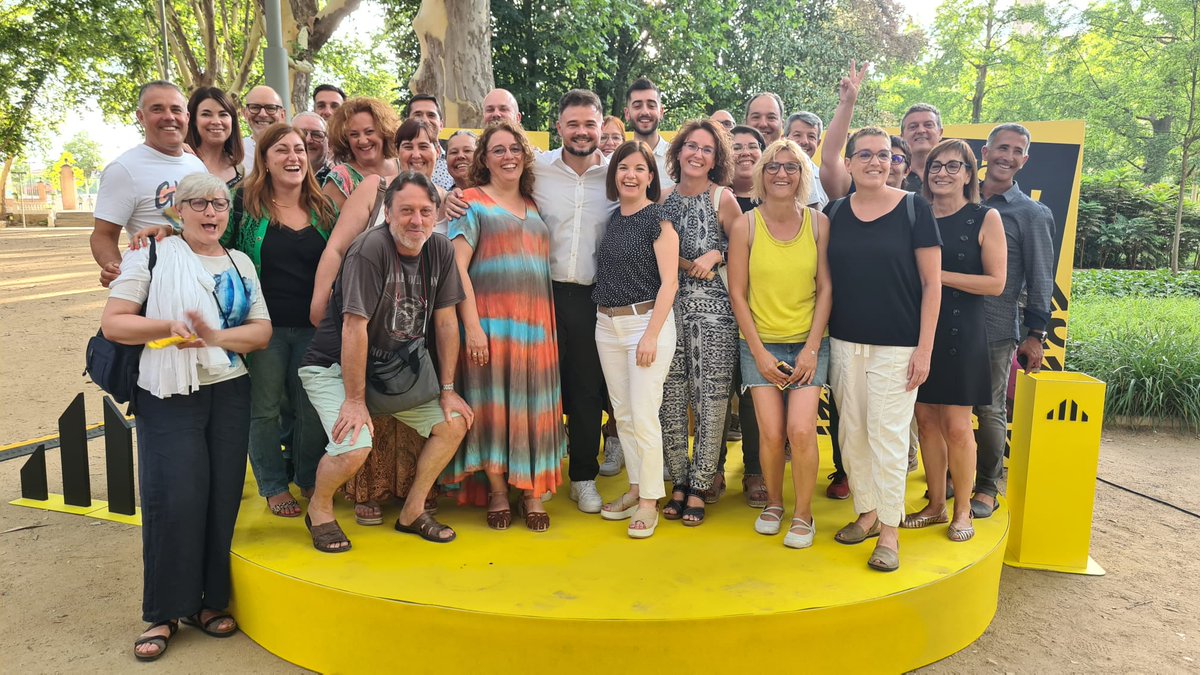 📢El 23 de juliol ens juguem molt més que un canvi de govern estatal, ens juguem la pèrdua de drets i llibertats, el retrocés en polítiques feministes, el veto a la nostra llengua... Davant l'avenç de l'extrema dreta, no et quedis a casa. Vota!💪
#DefensaCatalunya #SegriaPower