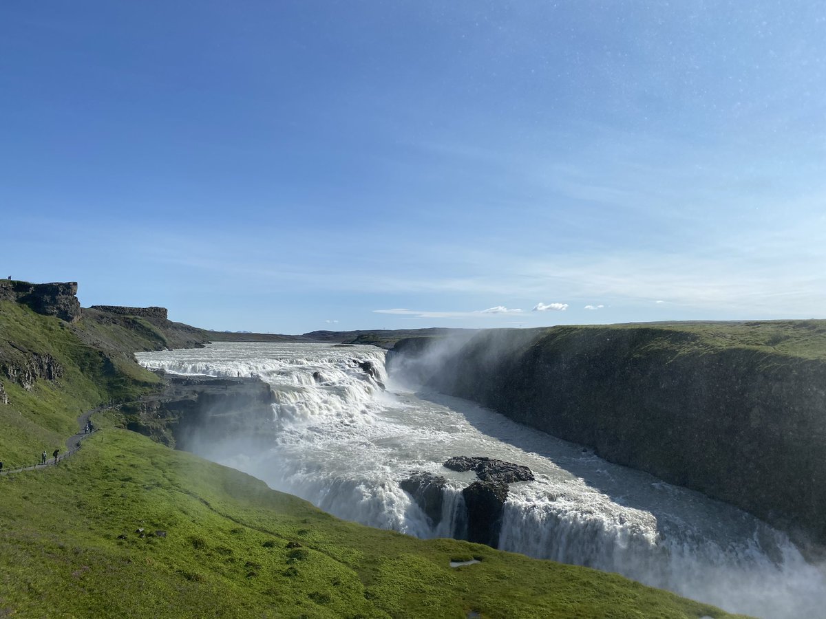 valeriamancuso1's tweet image. Ritorno nei luoghi del❤️
#iceland 🇮🇸#Islanda #Gullfoss #geysir #Lagunablu #pingvellir