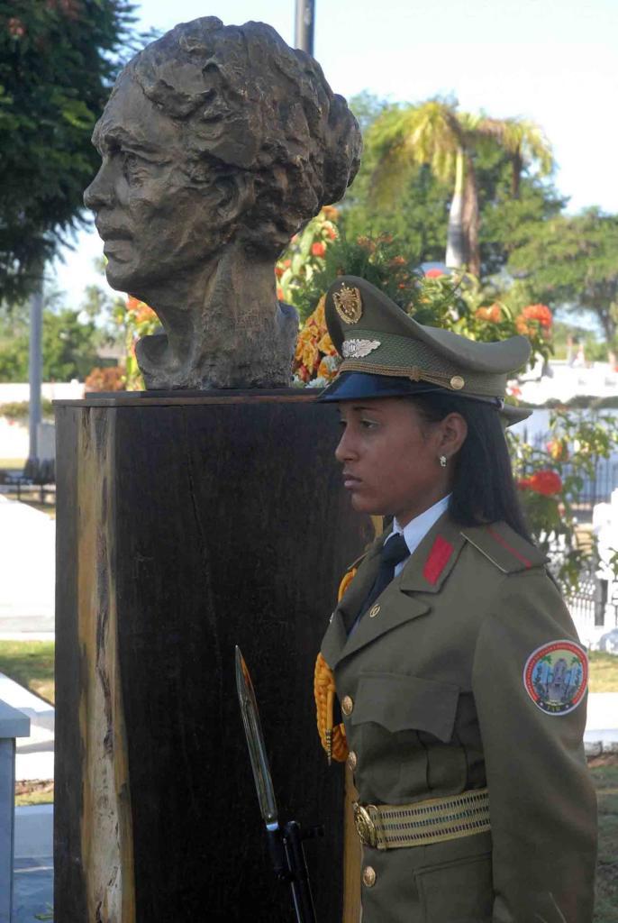 #Cuba Sobre Mariana Grajales, José Martí escribió: «Es la mujer que más ha conmovido mi corazón». Más Información: pcc.cu/noticias/maria…