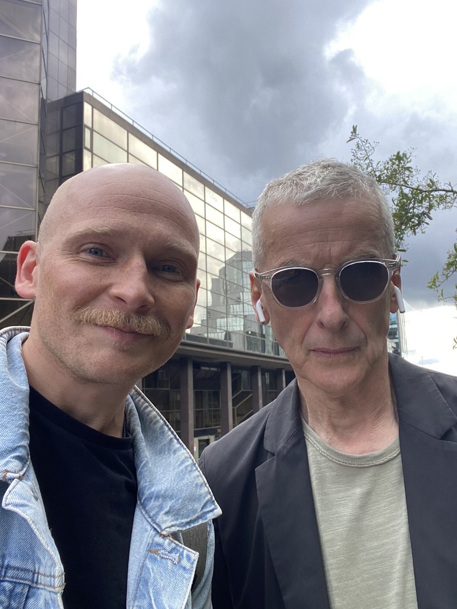 Velociraptor198's tweet photo. Star struck meeting Peter Capaldi today. Aka Malcolm Tucker. #glasgow #fuckitybye #thethickofit #petercapaldi https://t.co/OqYFebzzxw