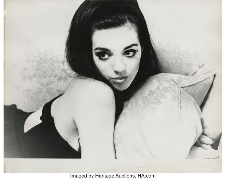 iShowTunes's tweet photo. #LizaMinnelli, #London in the #60s,  by #JacquesBonnet https://t.co/oS2GczMF13