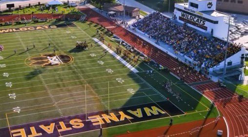 michael_lopez06's tweet photo. After a great conversation with @CoachJiggs I’m blessed to receive an offer from @WayneStFootball @Coach_Prosser @NWFBRECRUITING @NWGRIZZLYFB @KalebGaster @LMasters8 https://t.co/tpo83FpW5e