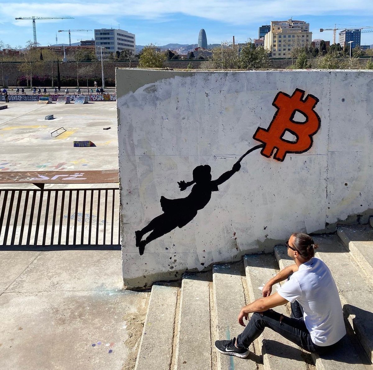 📸 #Bitcoin art spotted in Barcelona, Spain. 🇪🇸