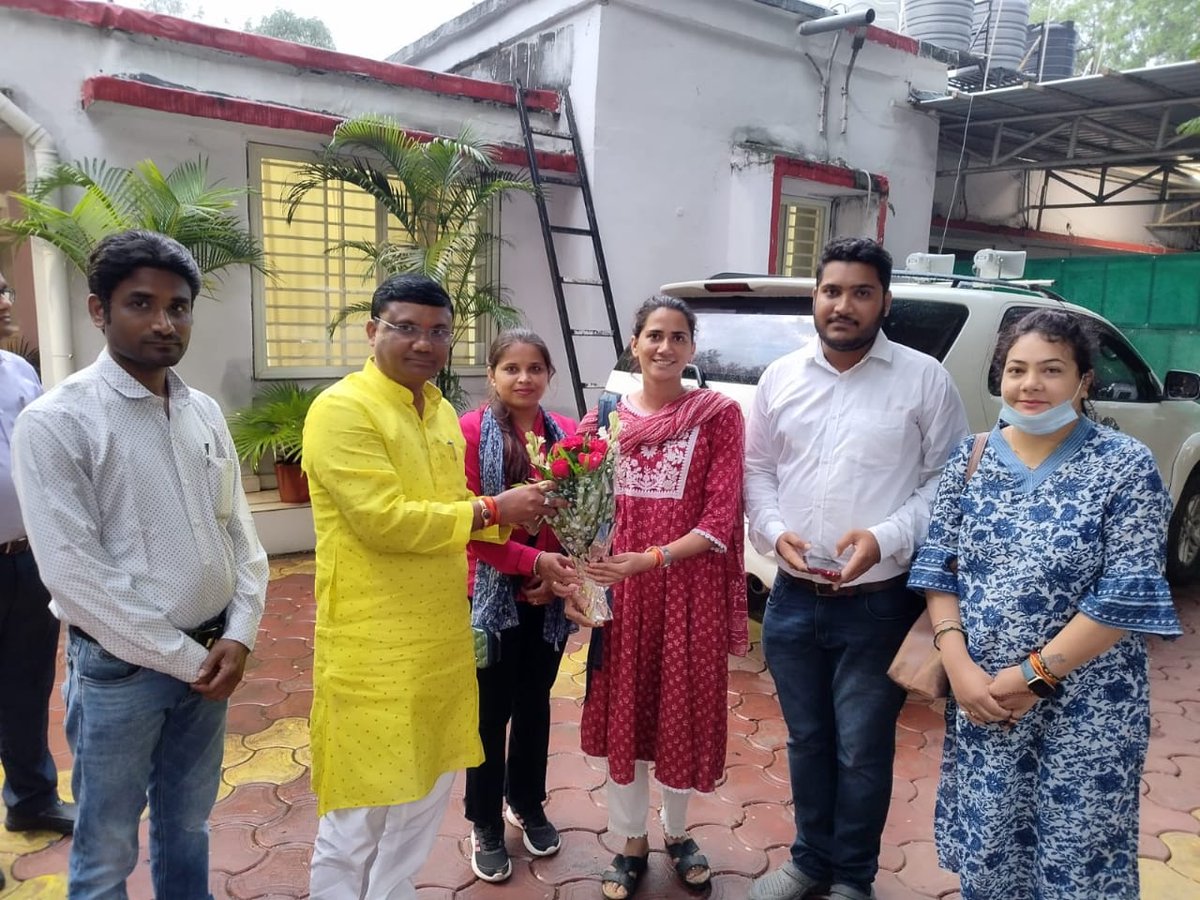 ayushchomp's tweet photo. सामुदायिक स्वास्थ्य अधिकारी चिकित्सक संघ मध्य प्रदेश ने माननीय आयुष मंत्री श्री रामकिशोर कावरे जी से भेंट कर संघ ने अपनी 2 सूत्रीय मांगों का ज्ञापन दिया एवं विसंगतियों को दूर करने का आग्रह किया। https://t.co/G8n1BtsMc4