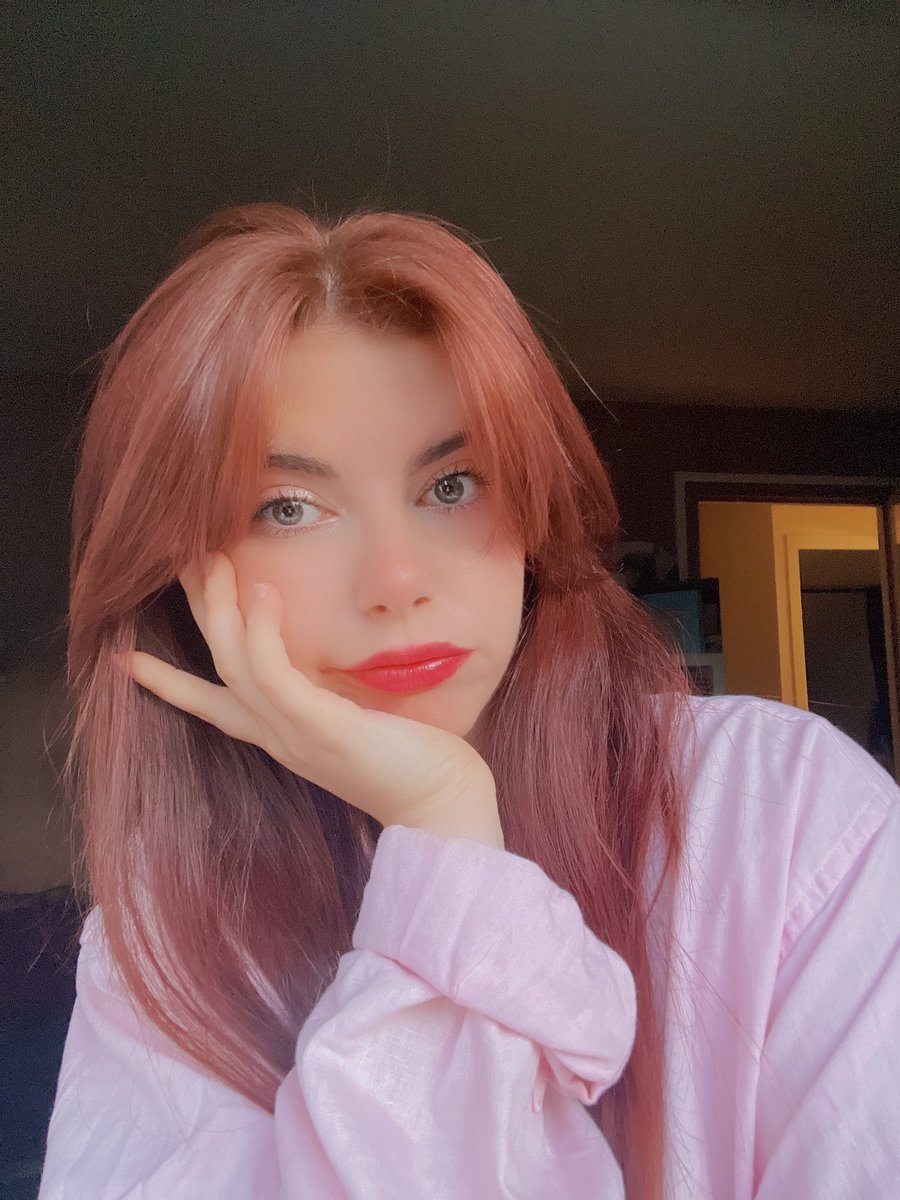 𝙨𝙩𝙖𝙧𝙙𝙪𝙨𝙩💫 julie ♡ tweet media
