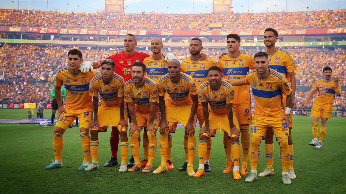 HEB_mexico's tweet photo. 🐯¡TIGRES, HORA DE SACAR LA GARRA!
Encuentra las 5 diferencias 🔍 y podrás llevarte boletos para apoyar al @TigresOficial vs León.
👉 Sigue estos pasos para participar: 
❇️ Dale RT a esta publicación 🔃
❇️ Déjanos en comentarios tu respuesta 💬
❇️ Revisa TyC 🤓
Suerte a todos ✨ https://t.co/4GFdUUTFWU